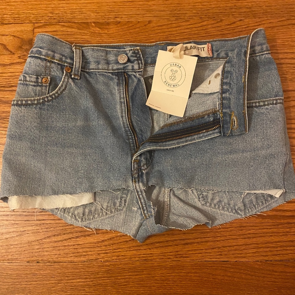 Levi’s 303 Jean Shorts